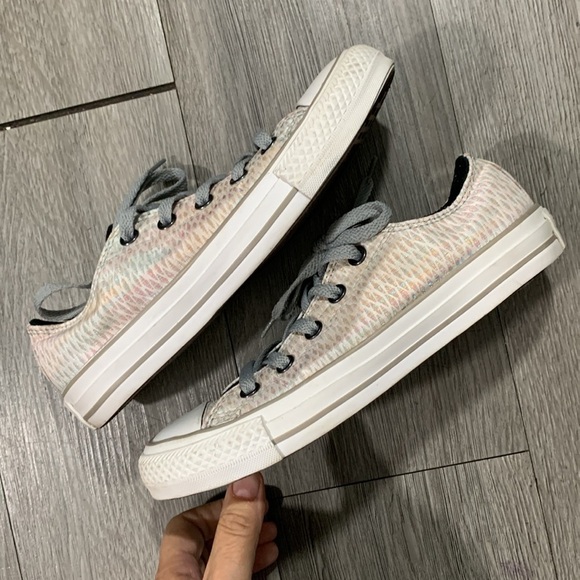 Converse Prism Print Canvas All Stars 
size 6 - Picture 6 of 11